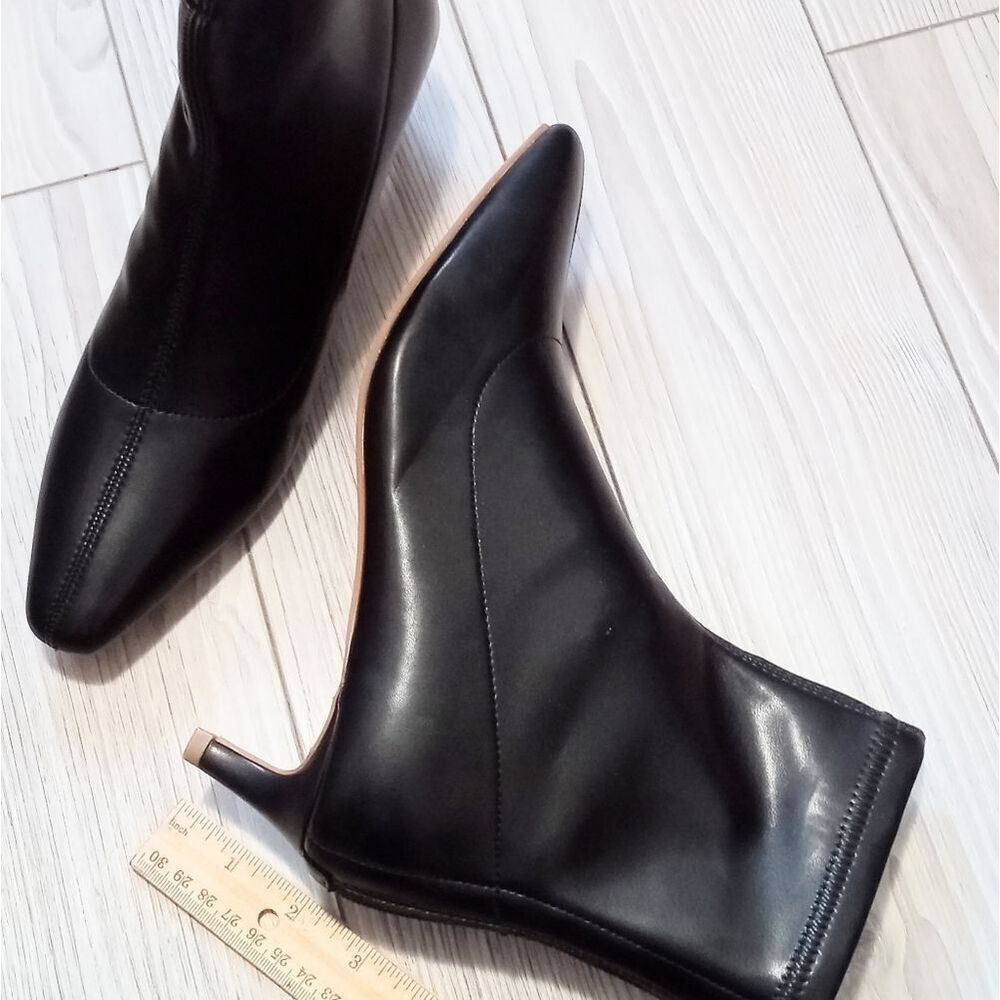 (83-4450) Women's Ankle Boots Sz 38 (7.5) - Picture 4 of 9